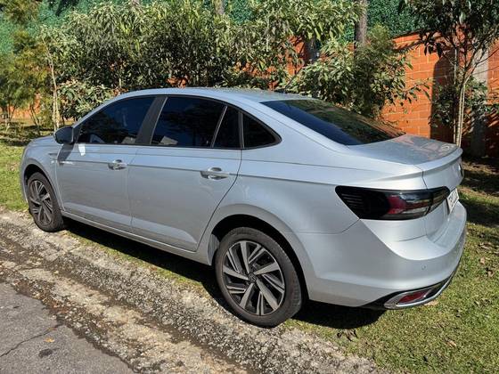 VOLKSWAGEN VIRTUS 1.0 200 TSI HIGHLINE AUTOMÁTICO VOLKSWAGEN VIRTUS 1.0 200 TSI HIGHLINE AUTOMÁTICO